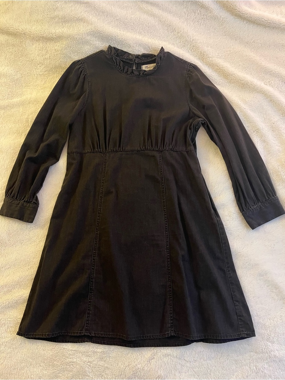 Madewell Black Long-Sleeve Ruffle Neck Dress- Women’s